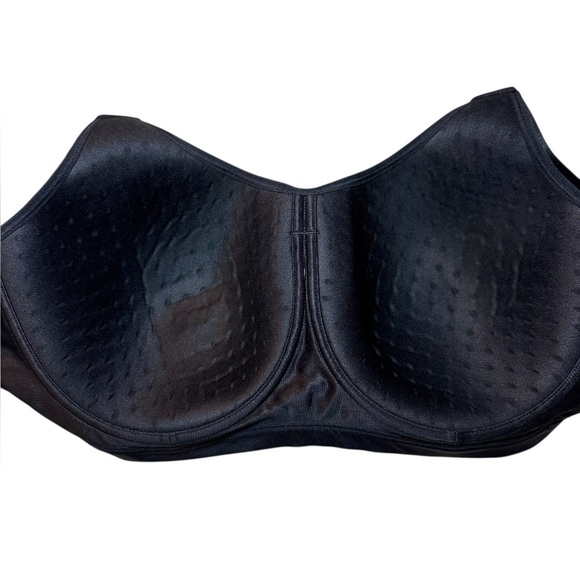Livi Active High Impact Wicking Underwire Bra - Picture 6 of 9